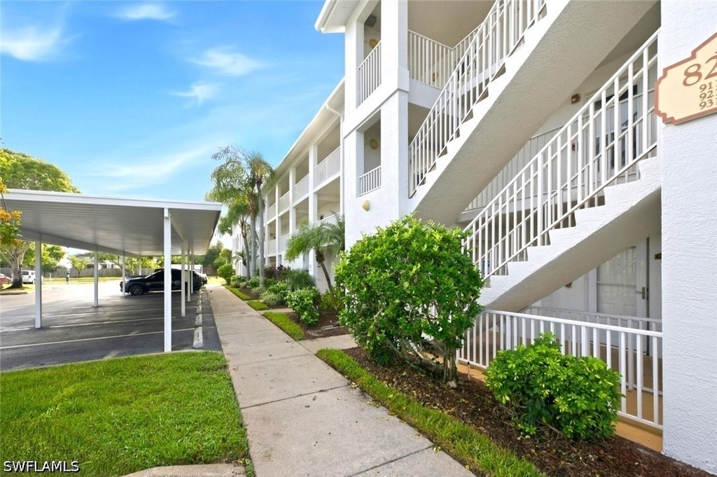 8271 Key Royal Circle - Photo 1