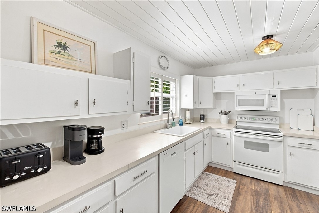 1342 11th Street N - Photo 7