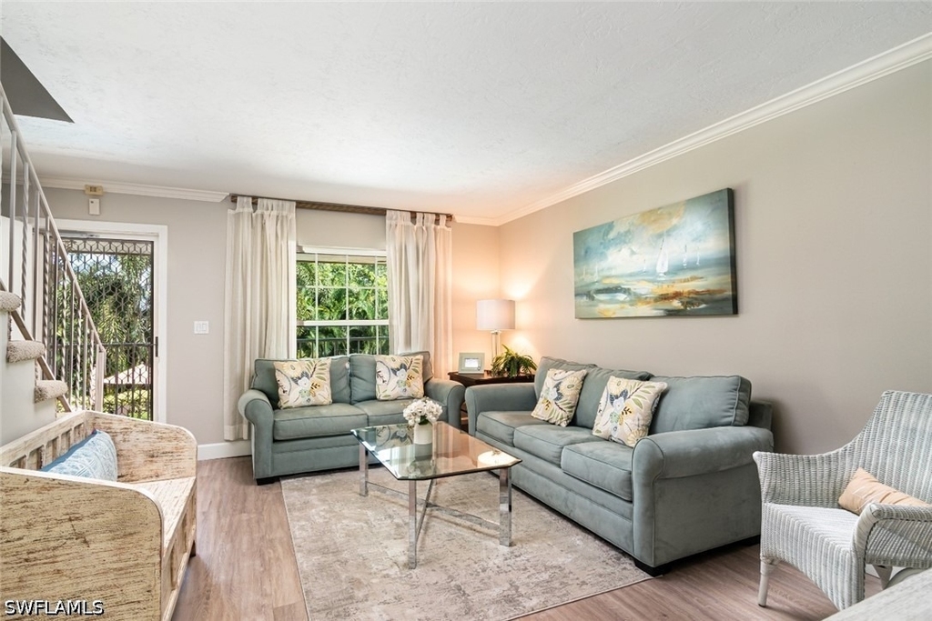 1222 Gordon Drive - Photo 2