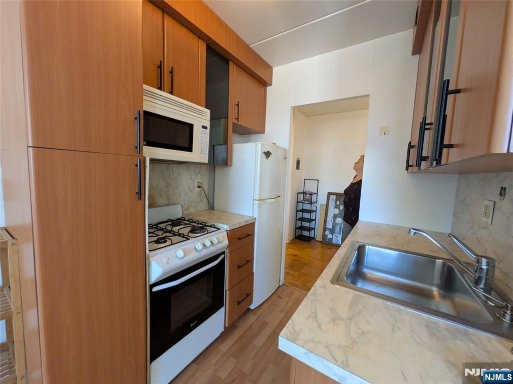 515 Anderson - Photo 1