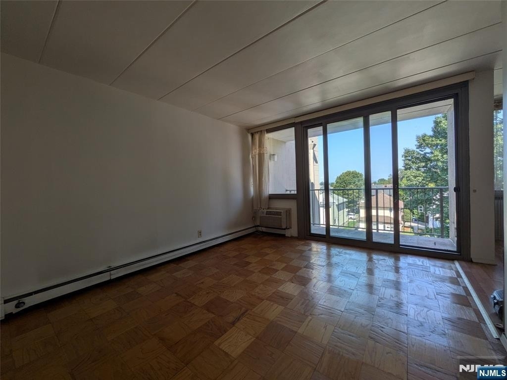515 Anderson - Photo 5