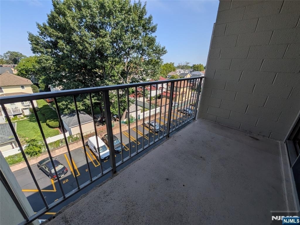 515 Anderson - Photo 9