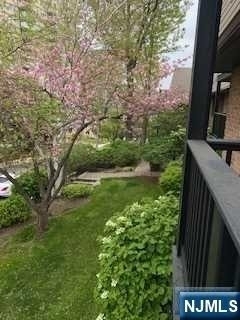 560 North - Photo 9