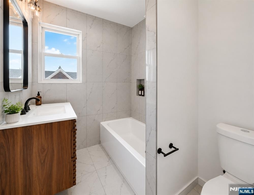 114 King - Photo 8