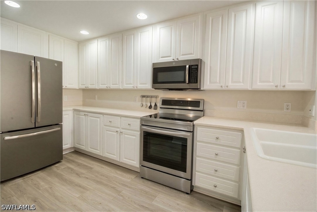 8095 Sorrento Lane - Photo 10