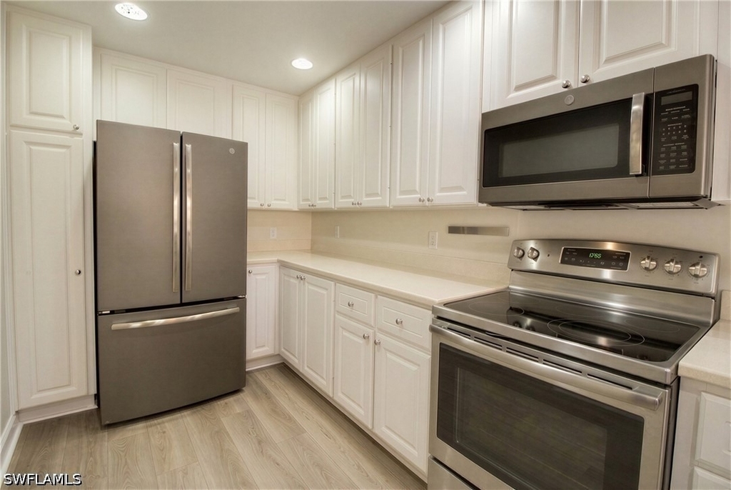 8095 Sorrento Lane - Photo 11