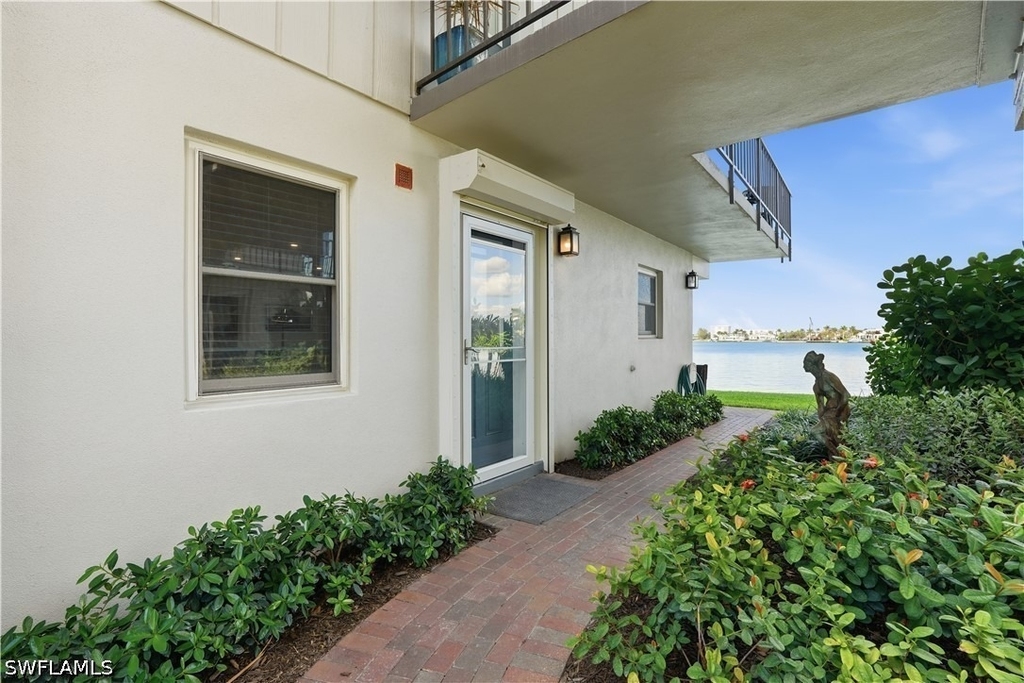 3400 Gulf Shore Boulevard N - Photo 3