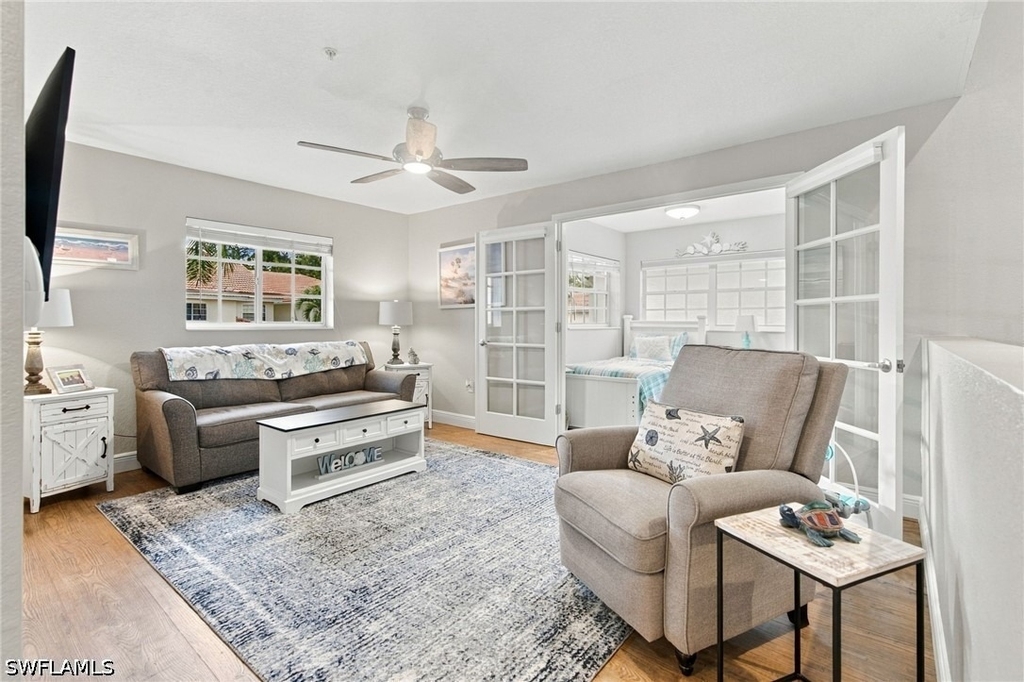 325 Dover Place - Photo 12