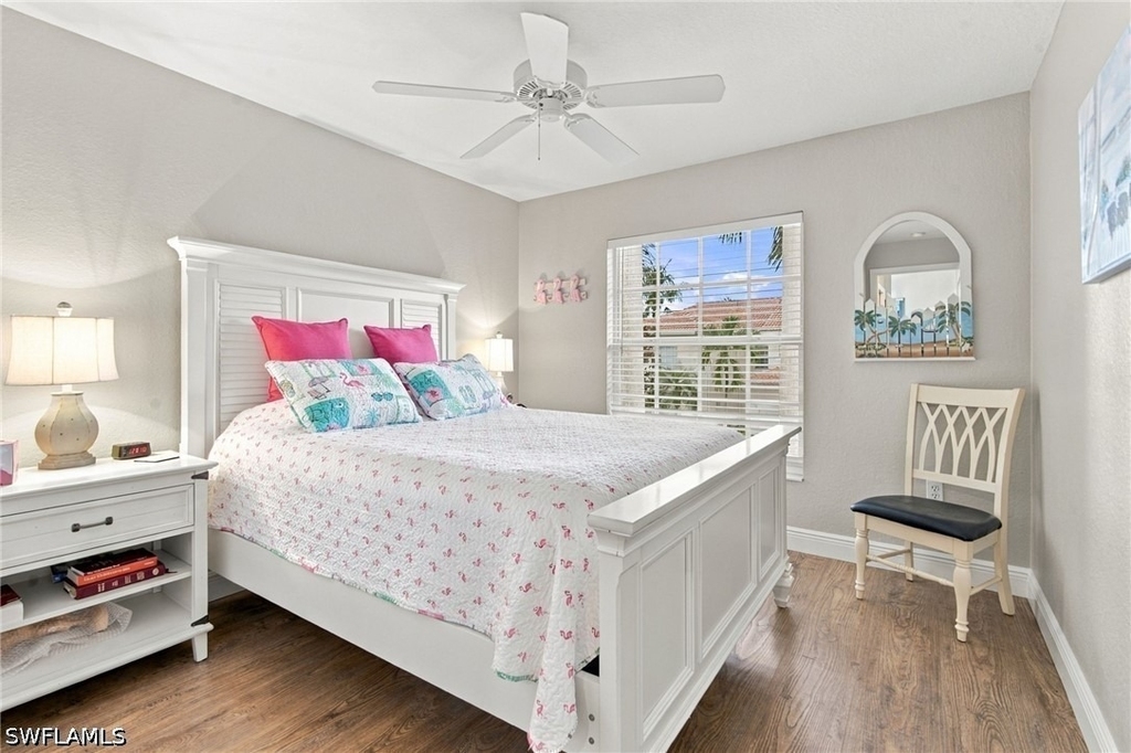 325 Dover Place - Photo 10