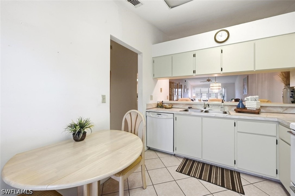 4070 Looking Glass Lane - Photo 11