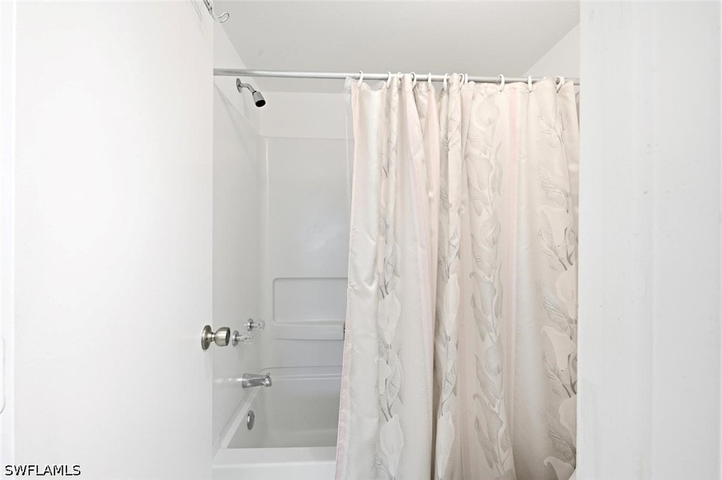 4070 Looking Glass Lane - Photo 16