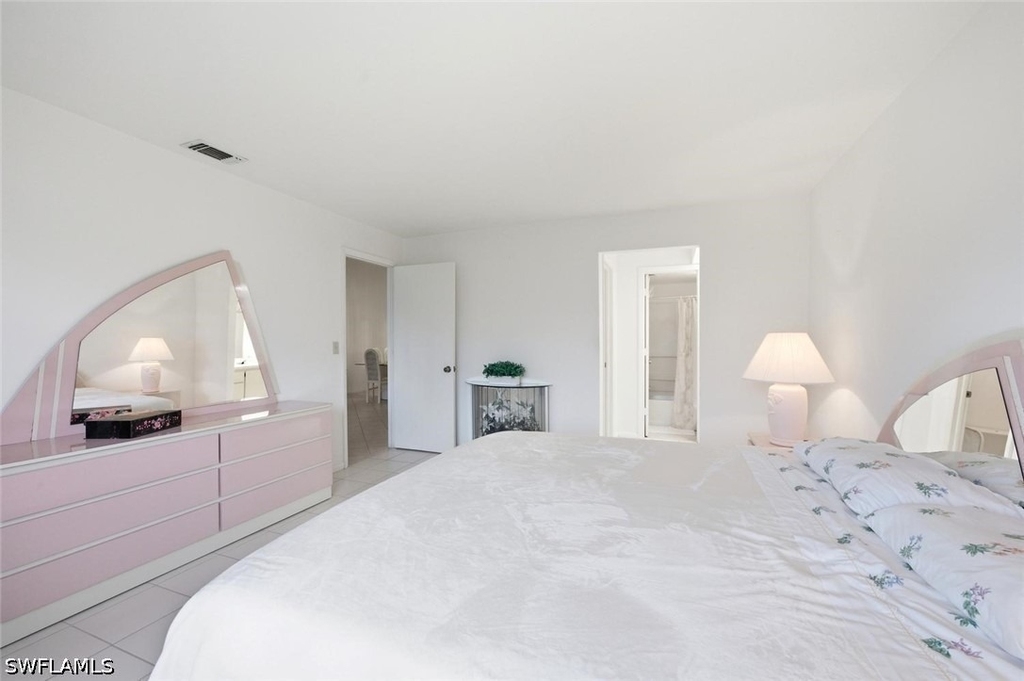 4070 Looking Glass Lane - Photo 14