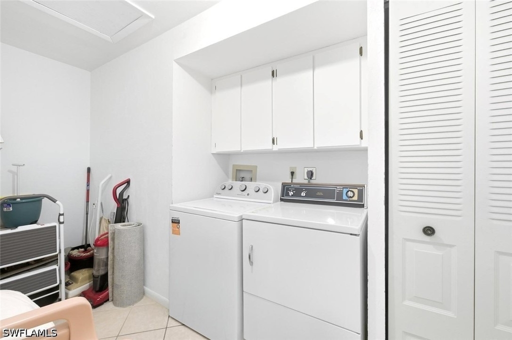 4070 Looking Glass Lane - Photo 21