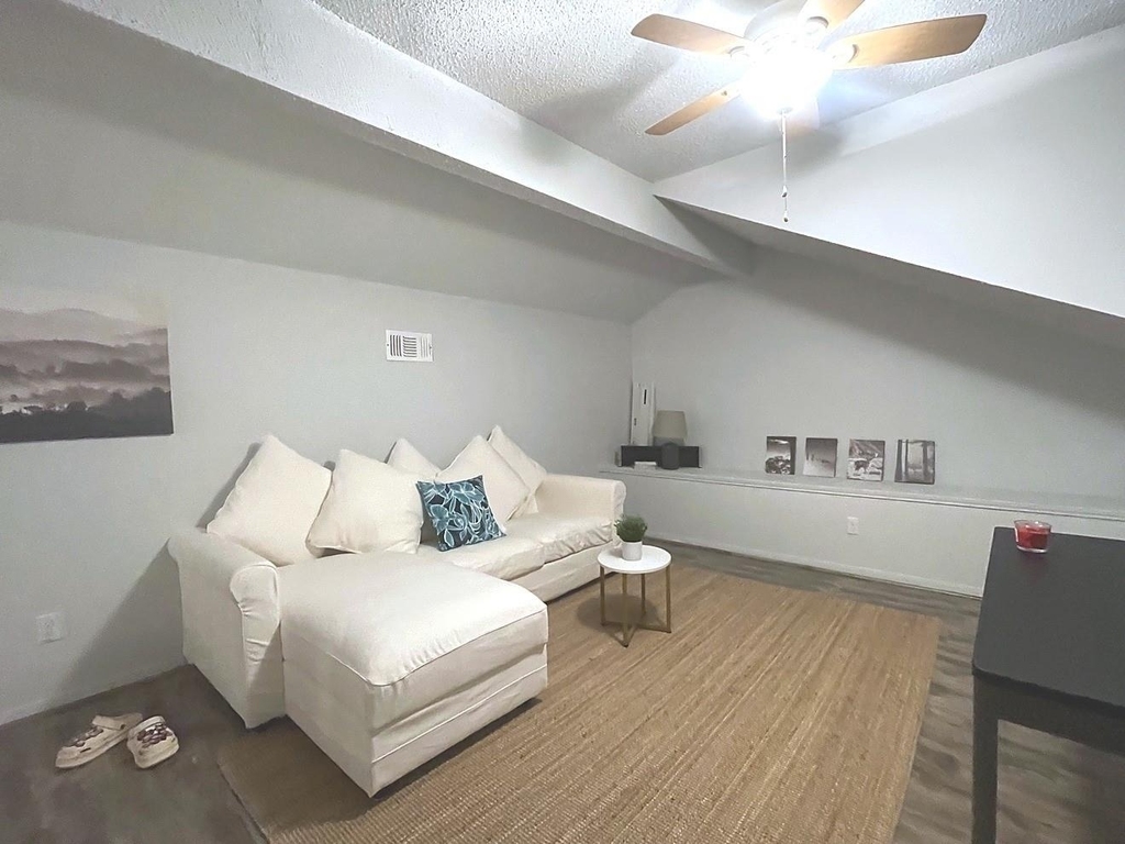 12035 Green Glade Drive - Photo 6