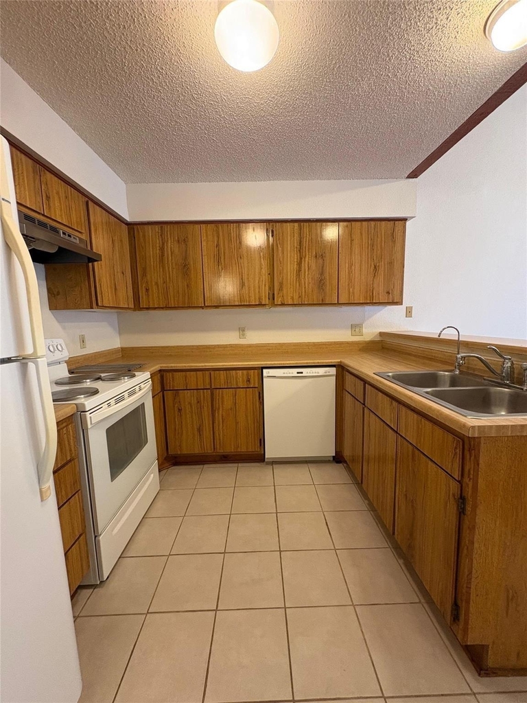 13479 Garden Grv - Photo 10