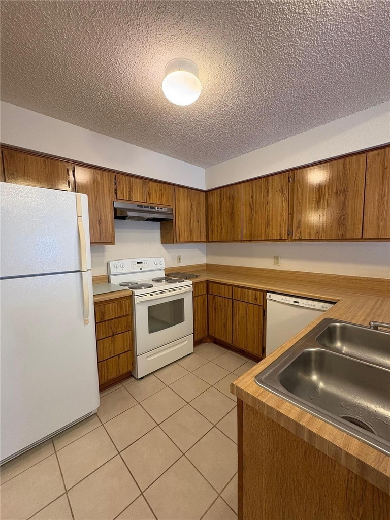 13479 Garden Grv - Photo 11