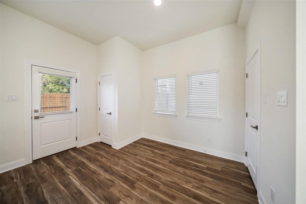 410 W Marlin Street - Photo 12