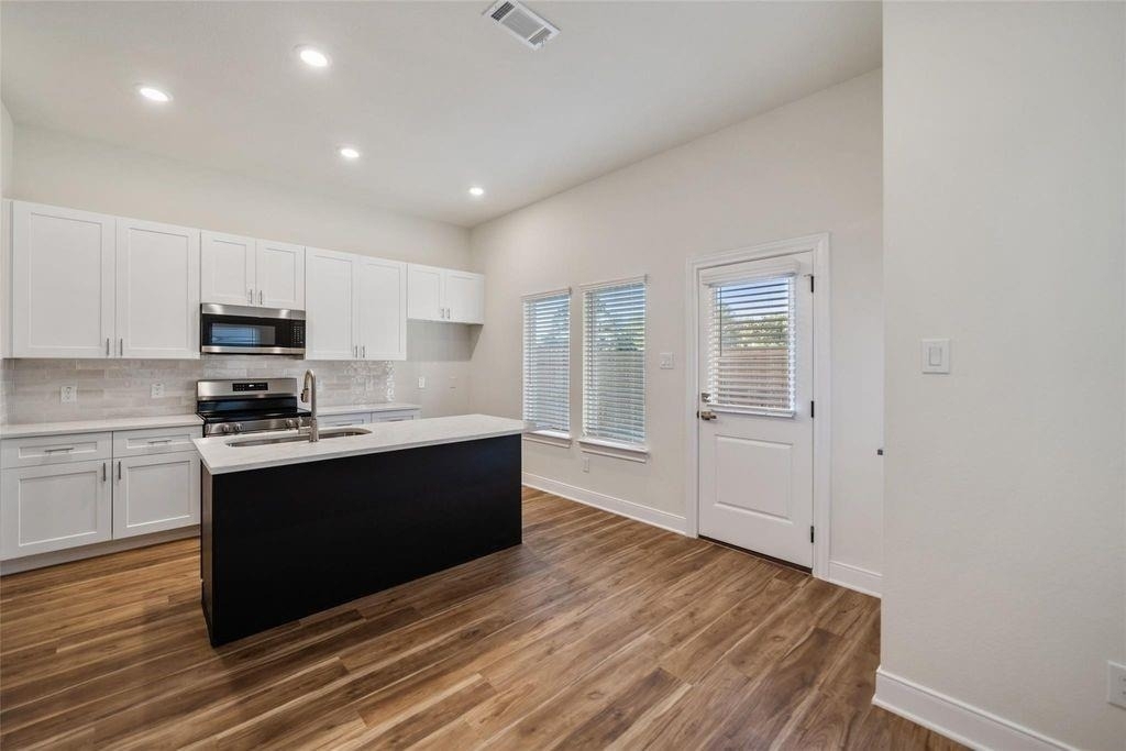 410 W Marlin Street - Photo 8