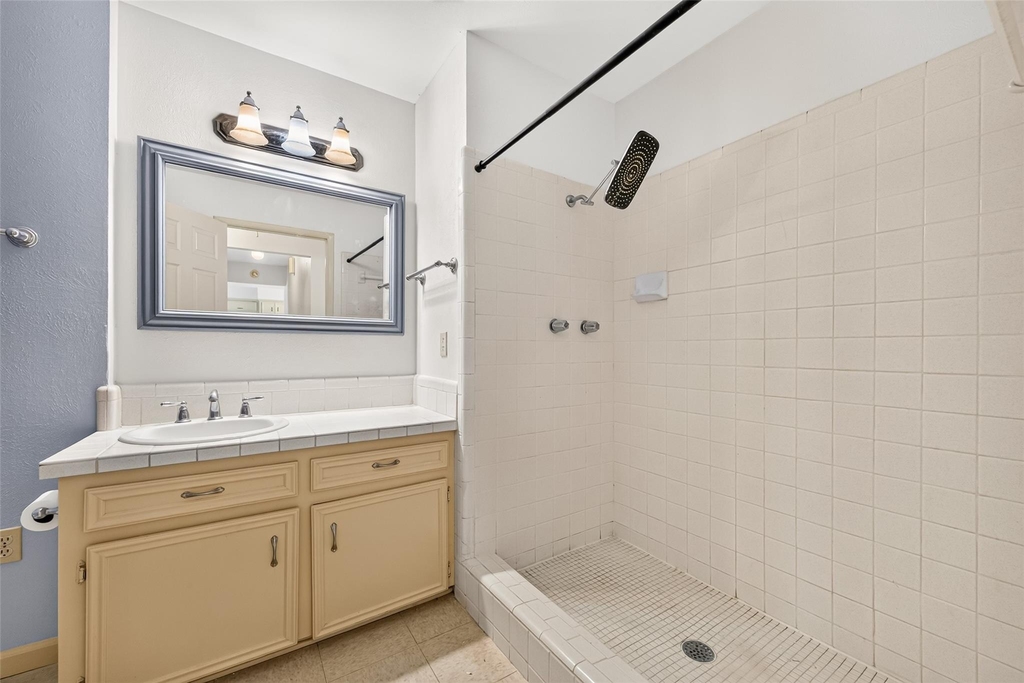 9231 Kostelnik Street - Photo 35