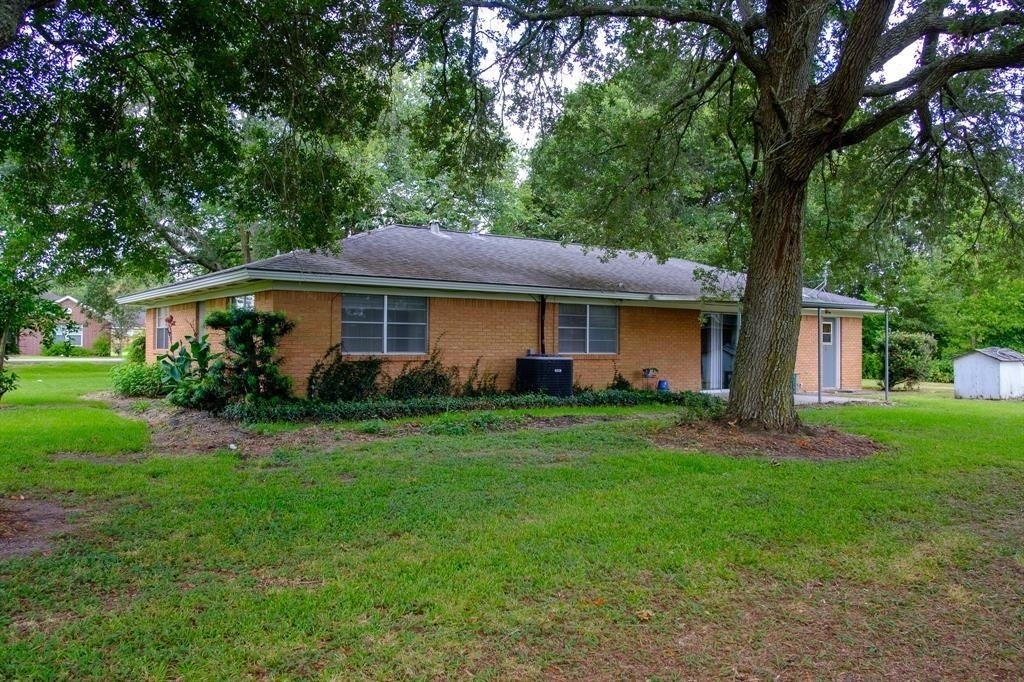 9231 Kostelnik Street - Photo 4