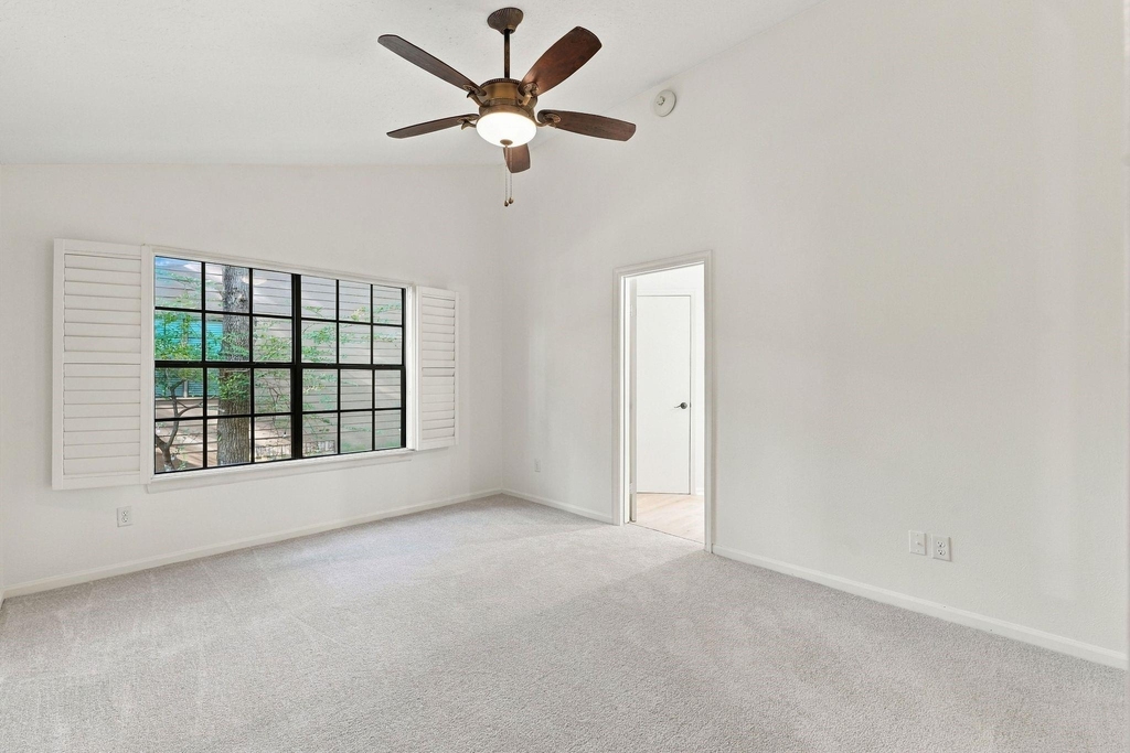 19 Village Knoll Place Place - Photo 22