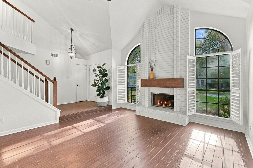 19 Village Knoll Place Place - Photo 6
