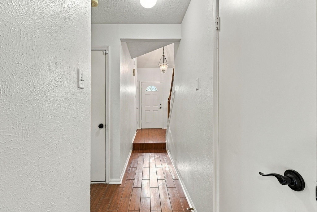 19 Village Knoll Place Place - Photo 18