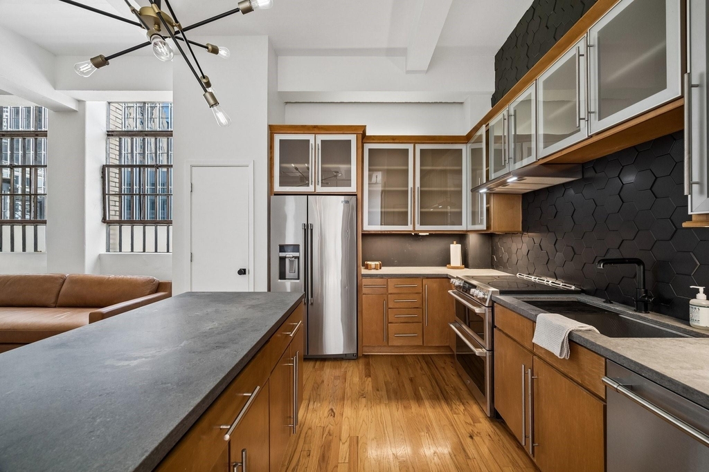 705 Main Street - Photo 5