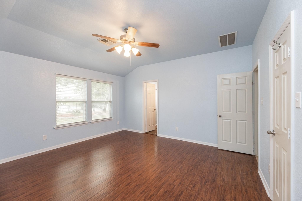 21615 Britton Hill Way - Photo 20