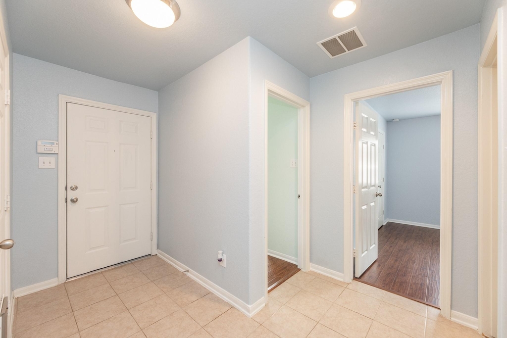 21615 Britton Hill Way - Photo 5