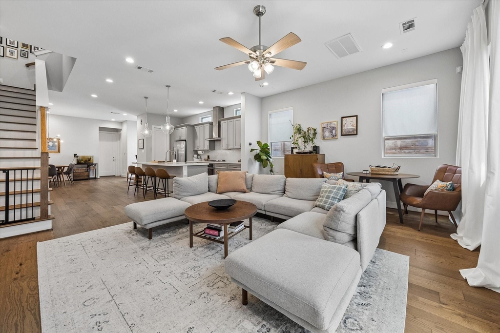 2704 Baldwin Street - Photo 7
