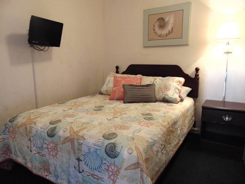6300 Seawall Boulevard - Photo 1