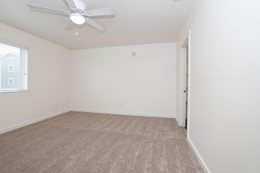 21155 Gosling Road - Photo 10