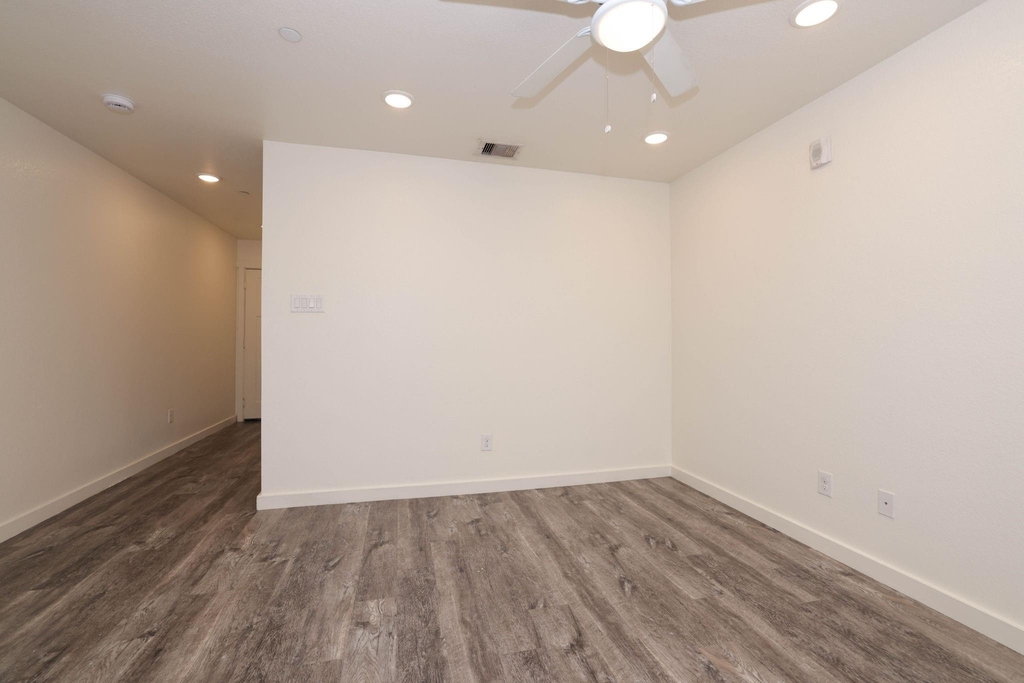 21155 Gosling Road - Photo 5