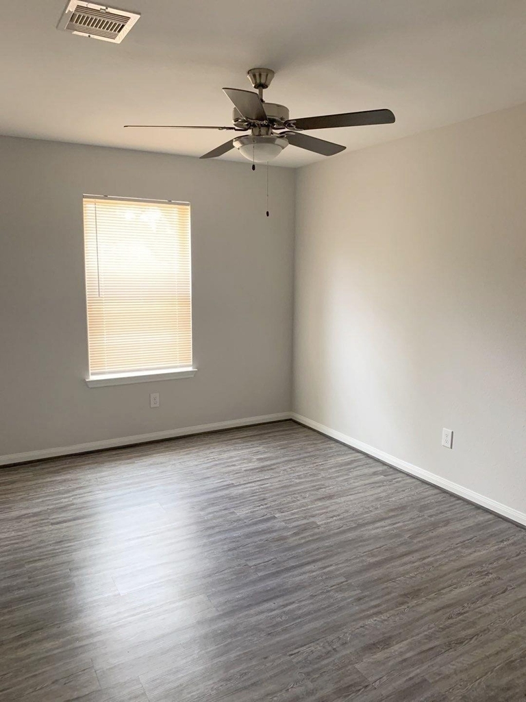 3902 Bennington Street - Photo 12