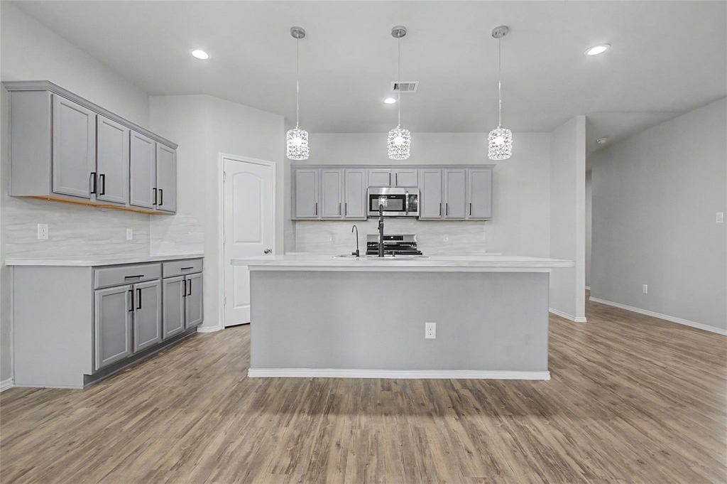 20926 Corisande Street - Photo 6
