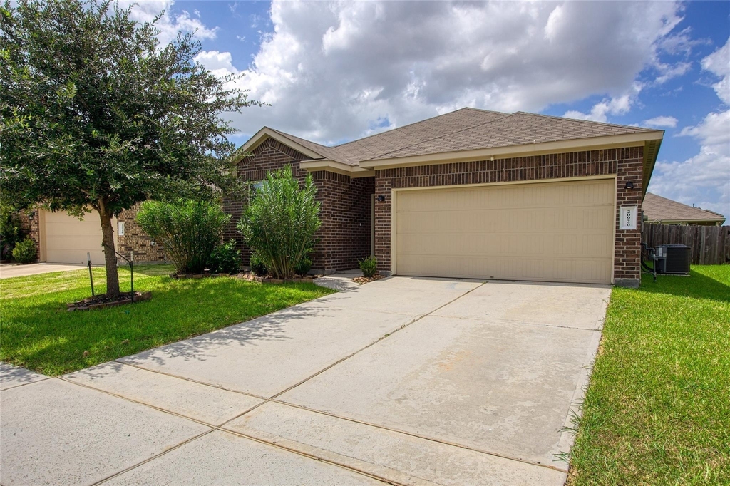 20926 Corisande Street - Photo 1