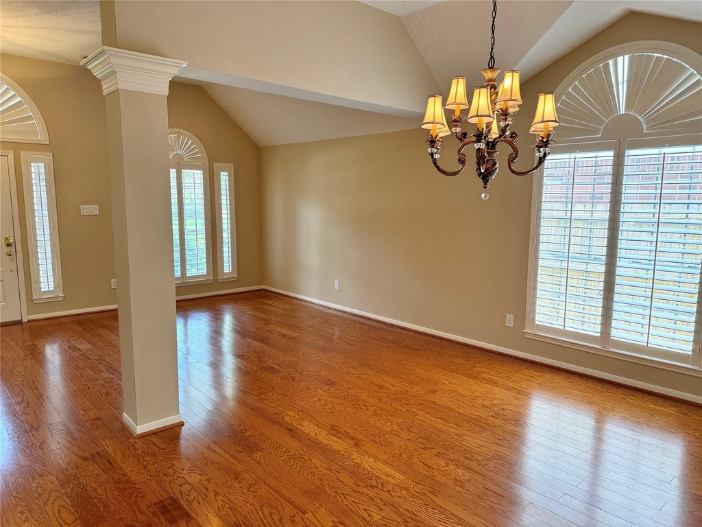1114 Canyon Heights Court - Photo 2