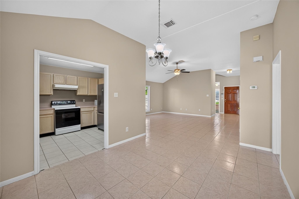5046 Shadowdale Drive - Photo 7