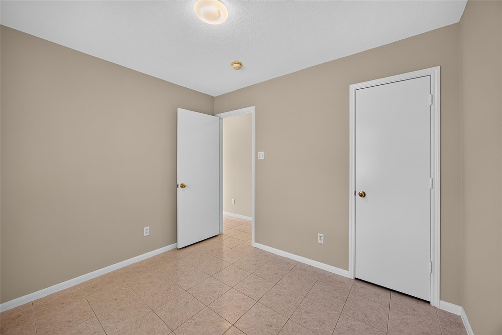 5046 Shadowdale Drive - Photo 20