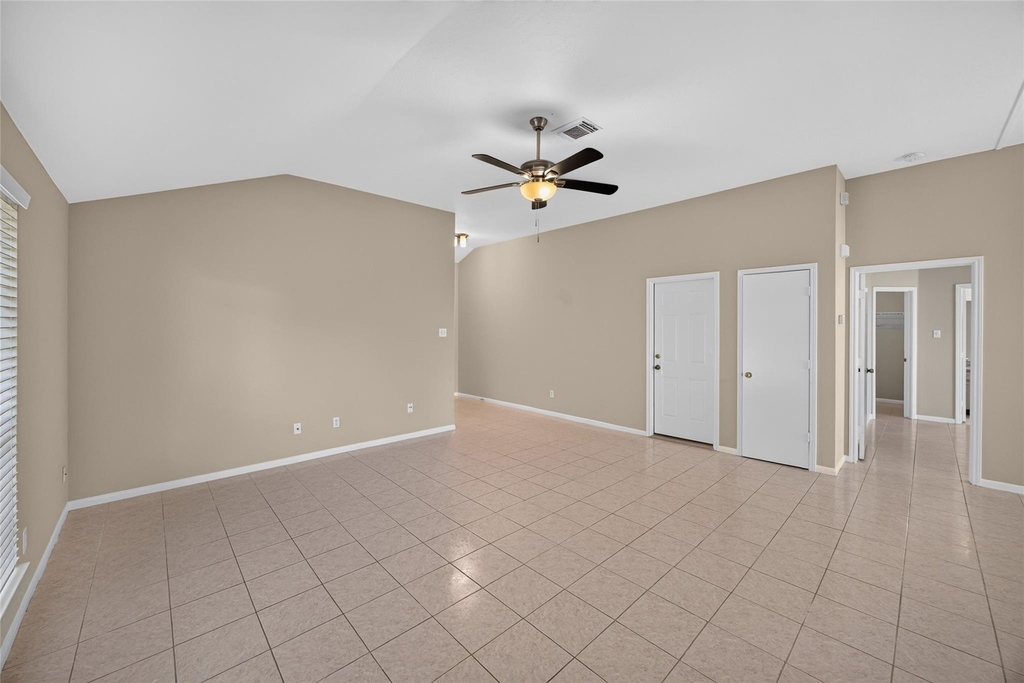5046 Shadowdale Drive - Photo 10