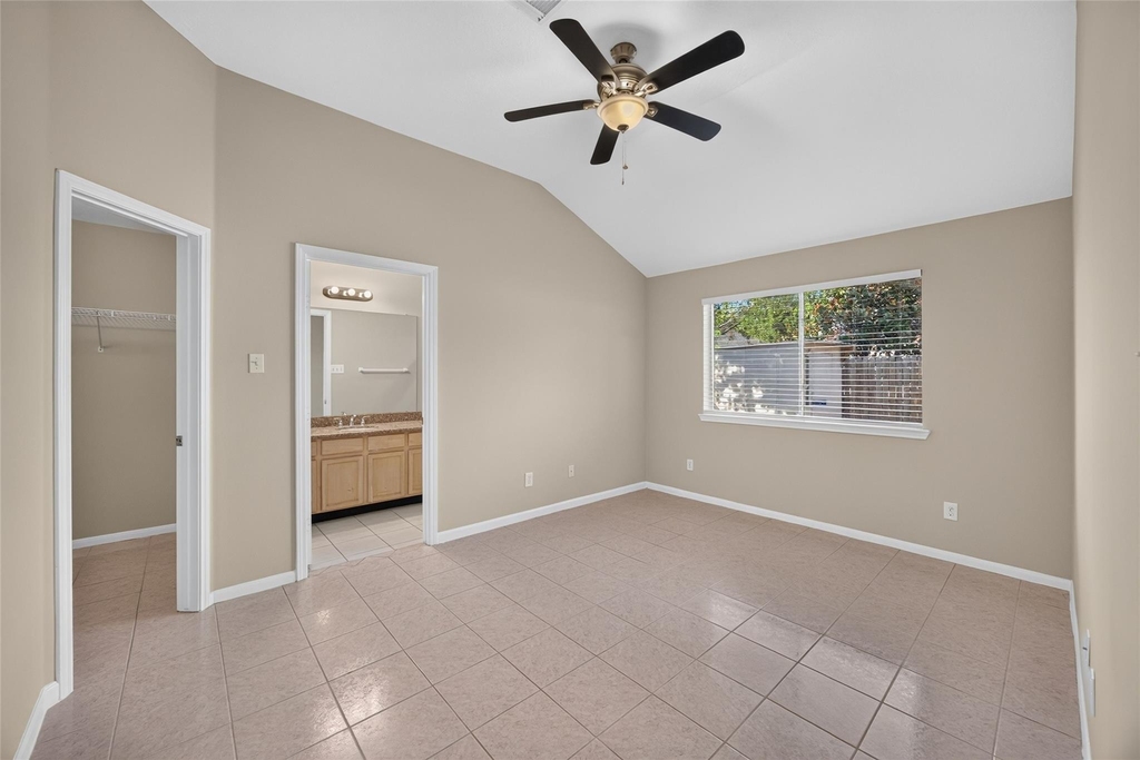 5046 Shadowdale Drive - Photo 12