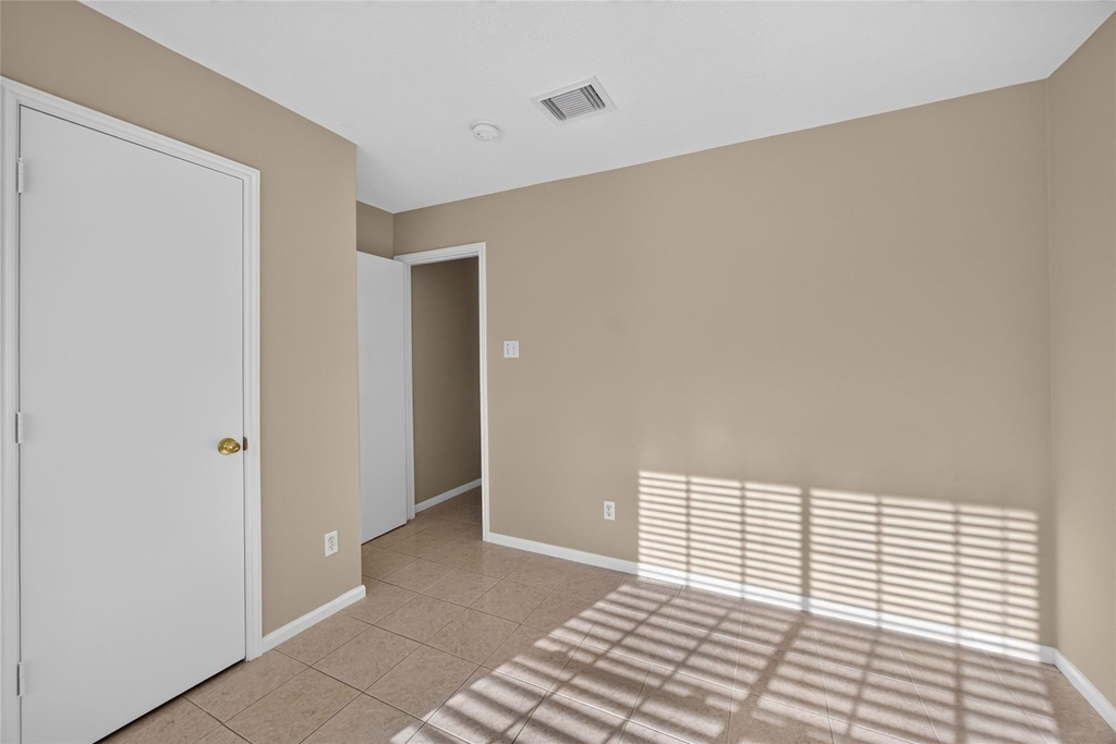 5046 Shadowdale Drive - Photo 17