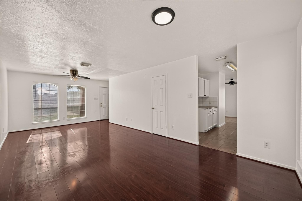 6515 Amberfield Lane - Photo 9