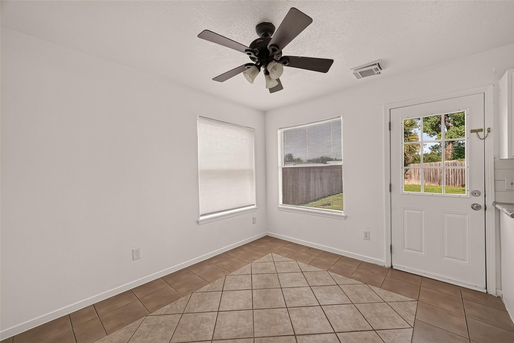 6515 Amberfield Lane - Photo 19