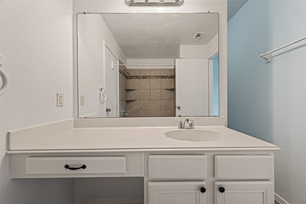 6515 Amberfield Lane - Photo 33