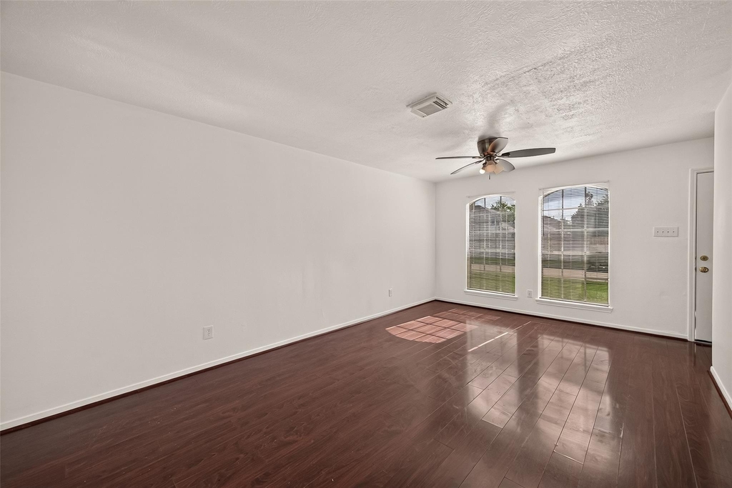 6515 Amberfield Lane - Photo 7
