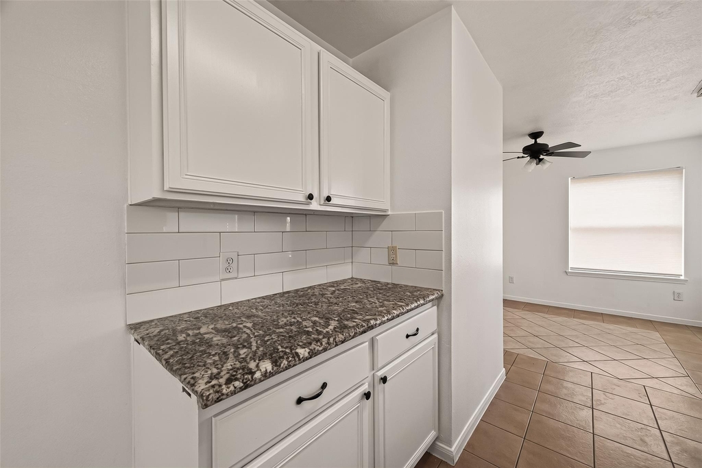 6515 Amberfield Lane - Photo 13