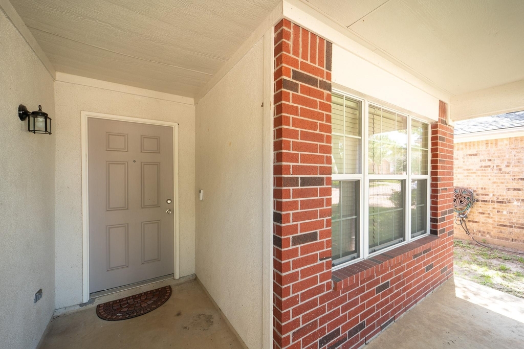 17531 Hoover Gardens Drive - Photo 5