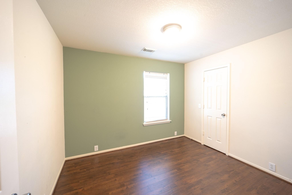 17531 Hoover Gardens Drive - Photo 28